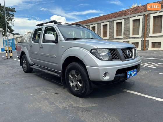 NISSAN FRONTIER 2.5 LE 4X4 CD TURBO ELETRONIC DIESEL 4P AUTOMÁTICO